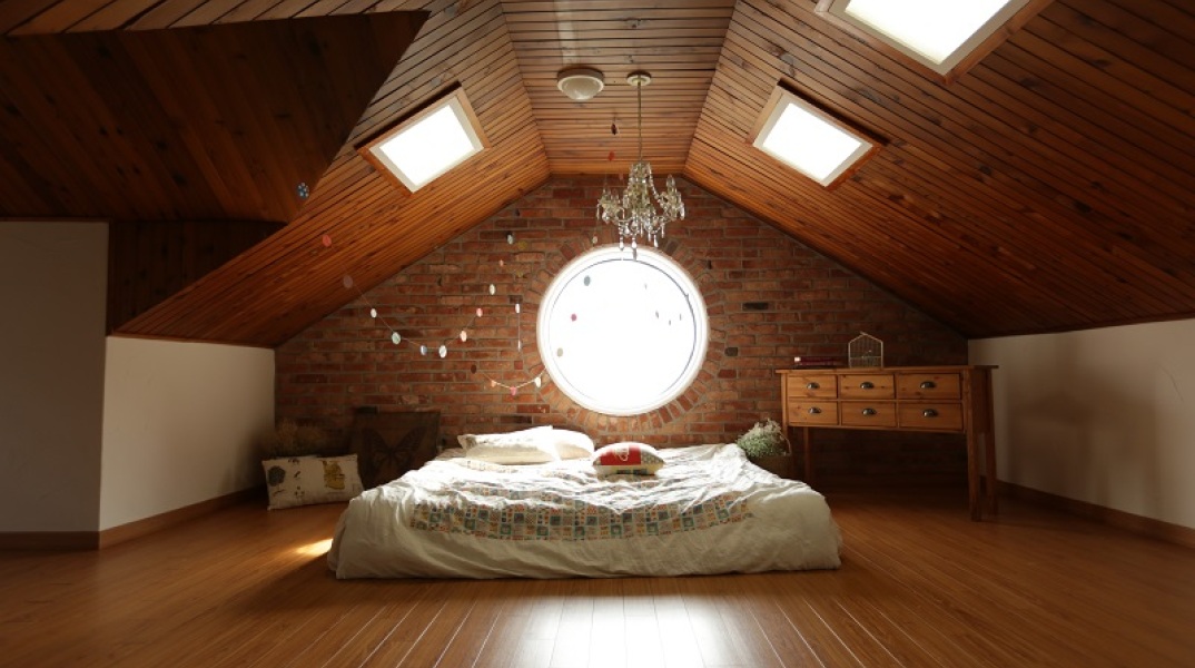 architecture-bed-bedroom-ceiling-271743.jpg
