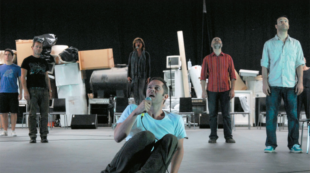 Χρήστος Λούλης: «Το «Άγγελοι στην Αμερική» τολμά και λέει τα πράγματα με το όνομά τους 