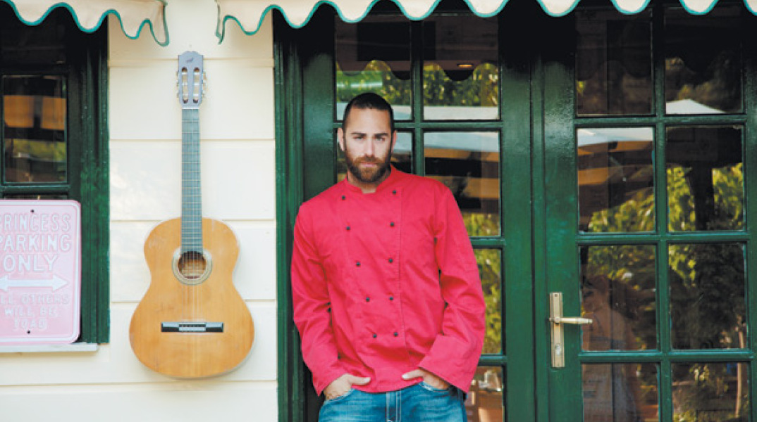 Άρης Βεζενές