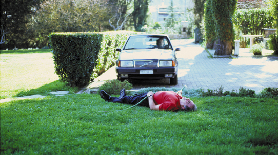 Ο Γιάννης Μποστατζόγλου μόλις ξεδίψασε, ο Άρης Σεβρετάλης παρακολουθεί...