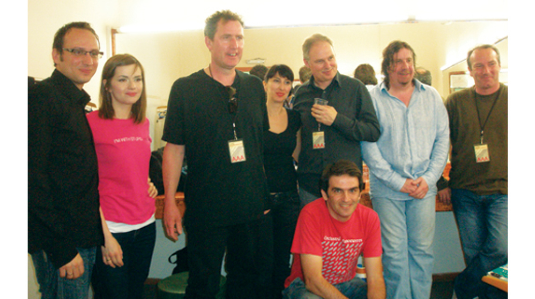 Ένα τραγούδι για το νέο άλμπουμ των OMD