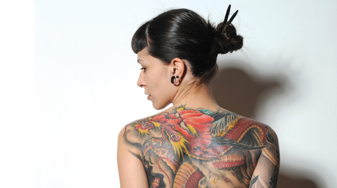 Ράνια, full back body tattoo από τον Νίκο Κατσούλη (NicomTattoo Crew, Θεσσαλονίκη). Φωτό: Ινώ Μέη, heartbeatink.gr