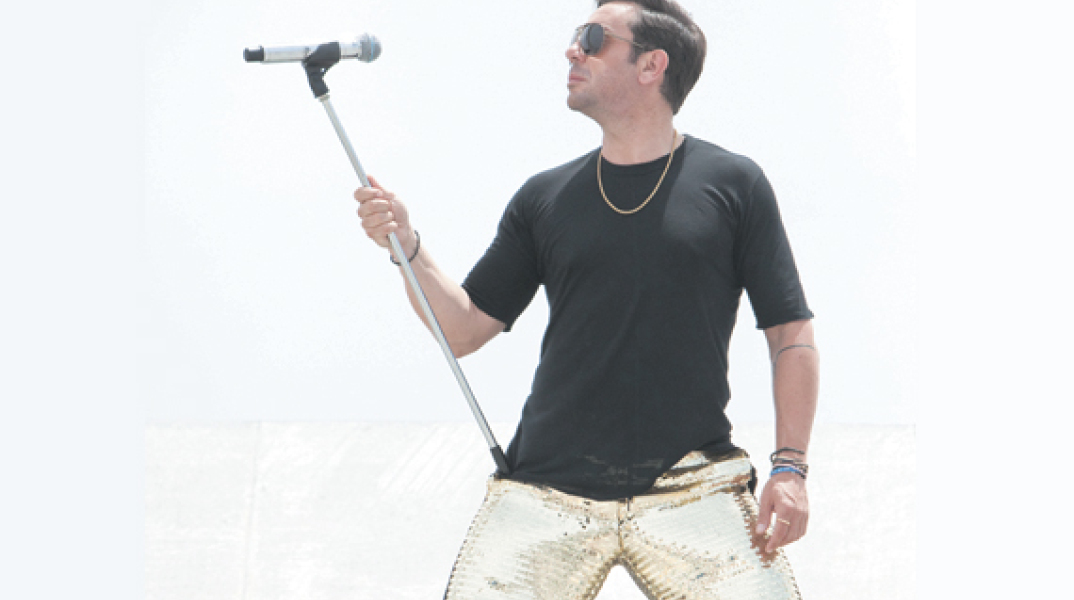 γιώργος μαζωνάκης