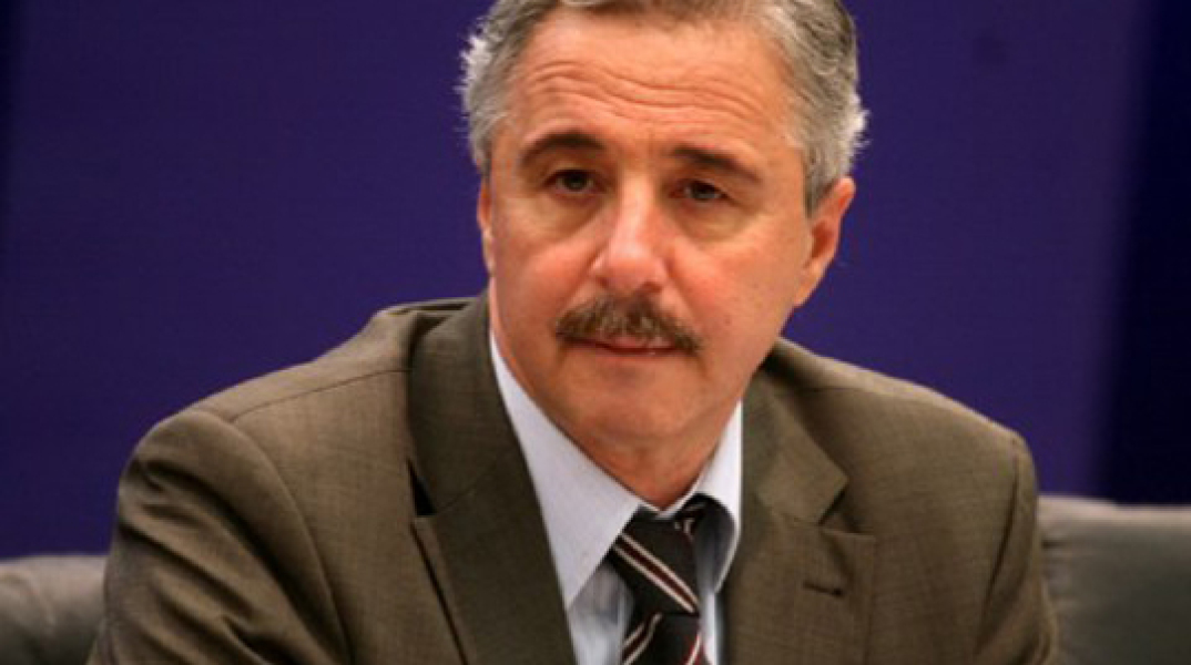55769-112203.jpg