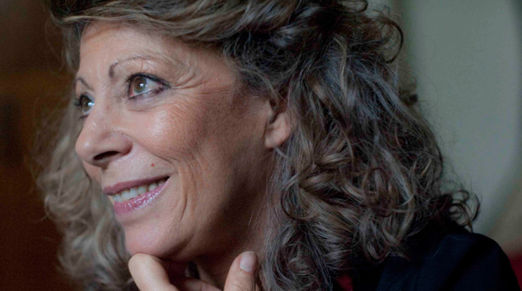 Μπαρμπαρά Κασσέν, πότε είναι κανείς σπίτι του; 