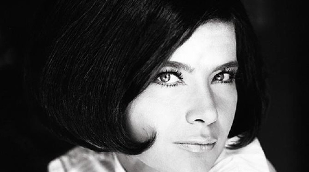 Η Τζένη Καρέζη