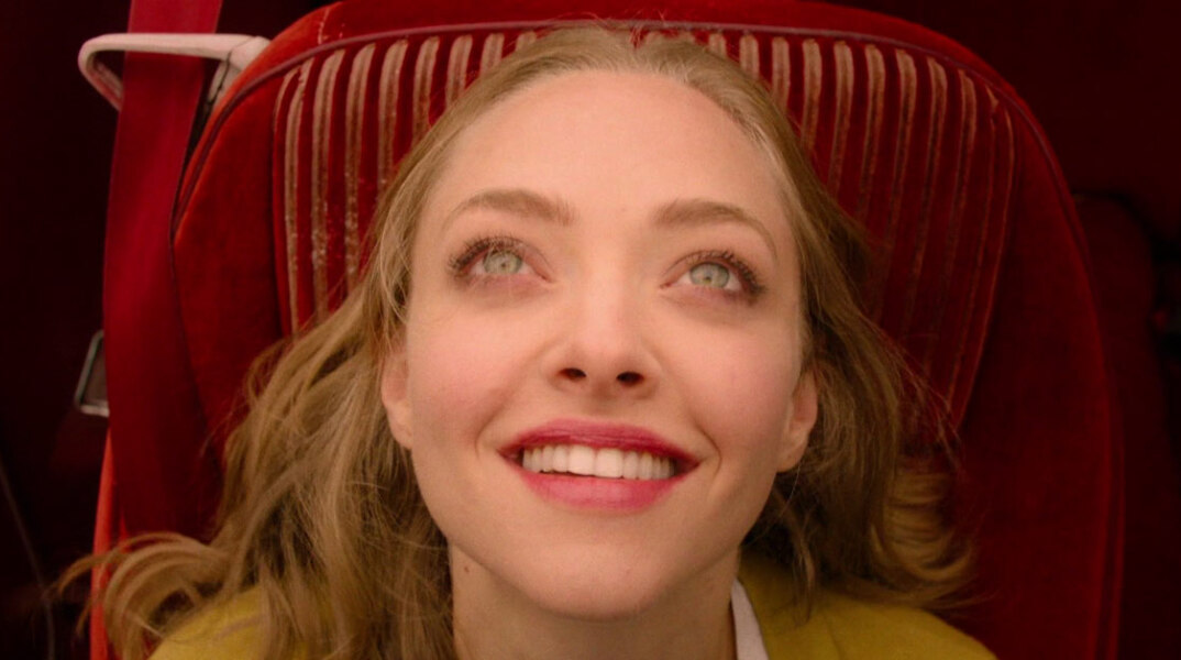 becky-amanda-seyfried.jpg