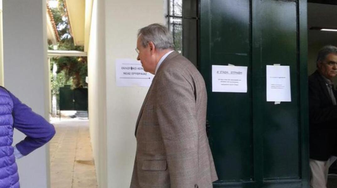 Ψήφισε και ο Στέφανος Μάνος