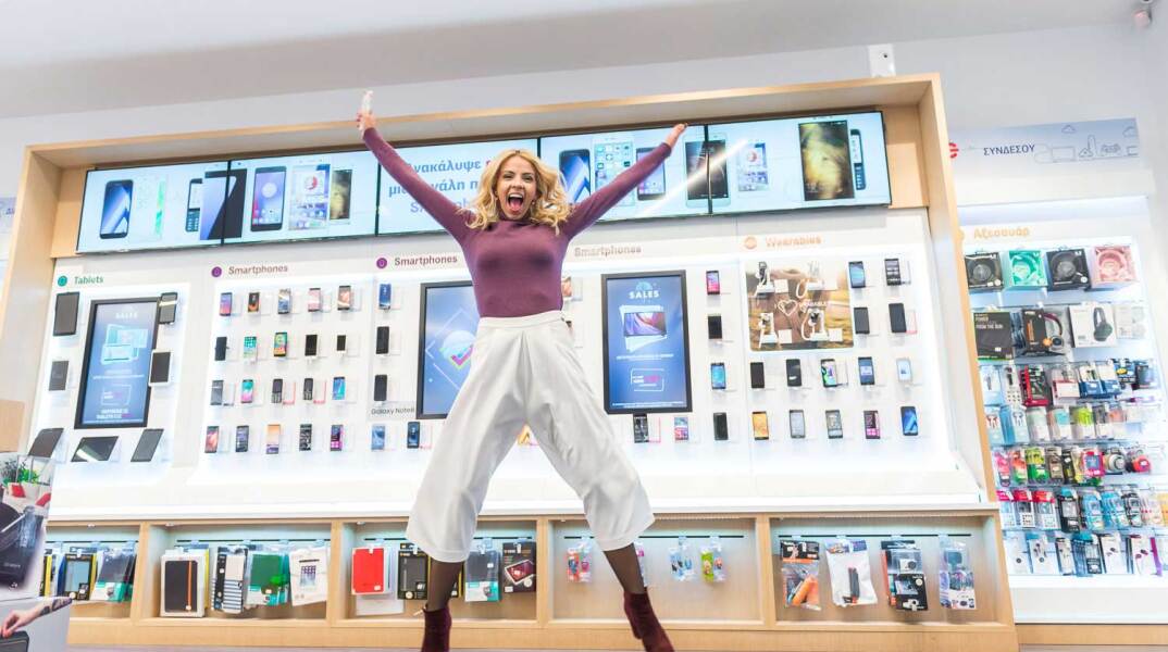 Ποιο είναι το μέρος όπου με ένα απλό Shazam κερδίζουν όλοι δώρα; Η φάση είναι... Shazamaro & Kerdizo στα καταστήματα Γερμανός.