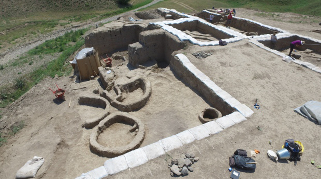 Ανακαλύφθηκαν στη Γεωργία τα αρχαιότερα ίχνη κρασιού