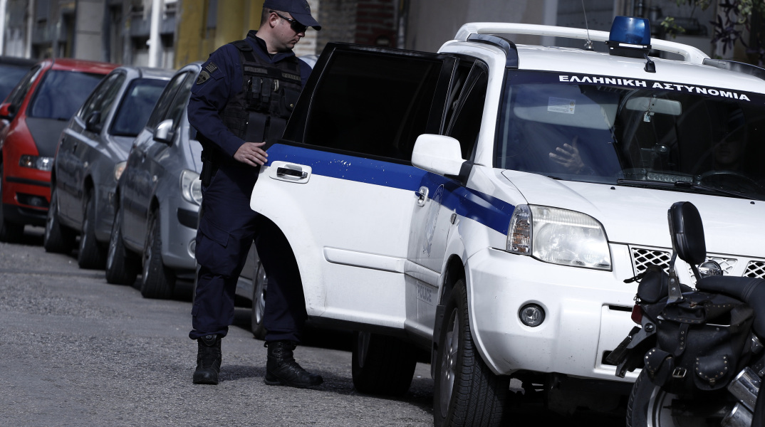 Μενίδι: 342 συλλήψεις σε πέντε βδομάδες