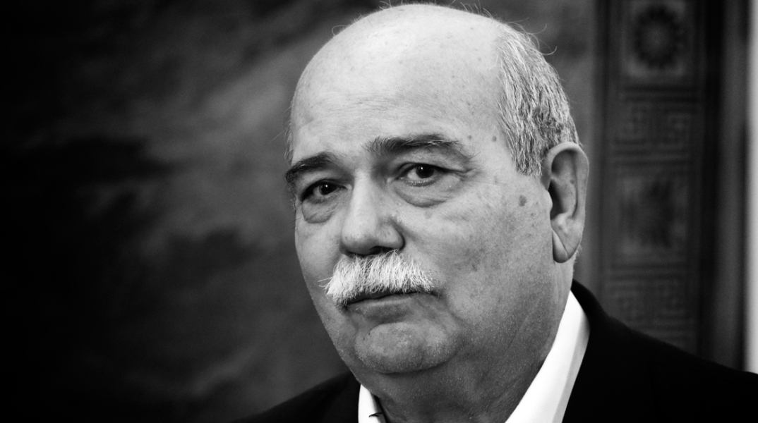 Νίκος Βούτσης, Δυτική Αττική