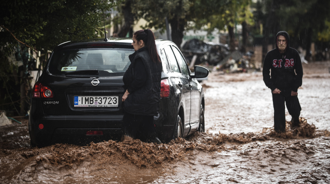 Τι να κάνετε σε περίπτωση που χρειαστεί να μετακινηθείτε με αυτοκίνητο στην κακοκαιρία