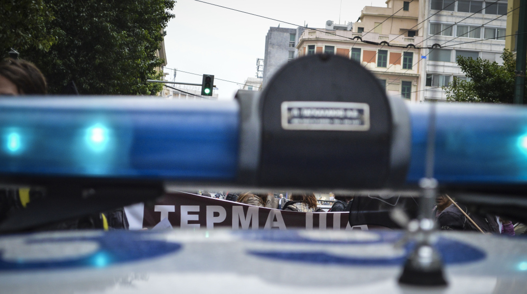 Τέσσερις συλλήψεις για επεισόδιο σε καφέ στο Αγρίνιο