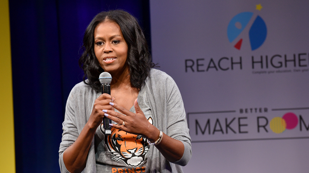 Μισέλ Ομπάμα: «Έχω αρρωστήσει» με τις καταγγελίες για σεξουαλική παρενόχληση 