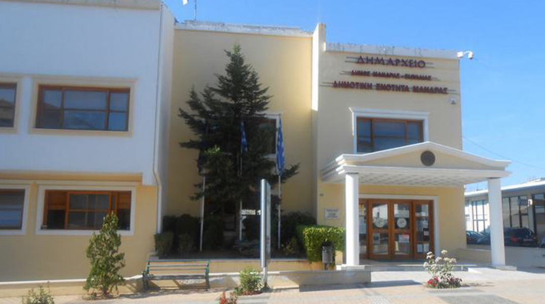 Γροθιές στο δημοτικό συμβούλιο της Μάνδρας 