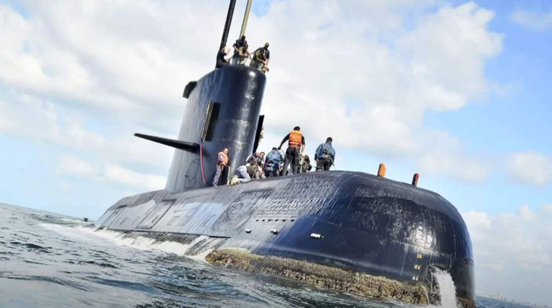 Για «έκρηξη» κάνει λόγο το Π.Ν. της Αργεντινής την μέρα που χάθηκε το υποβρύχιο