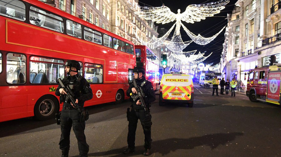 Λήξη συναγερμού στο Λονδίνο: Άνοιξαν ξανά οι σταθμοί μετρό Oxford Circus και Bond Street