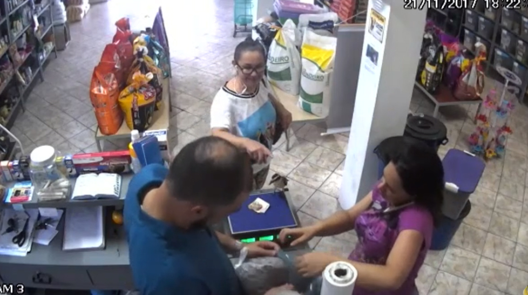 Τα λεφτά έκαναν φτερά... στην κυριολεξία