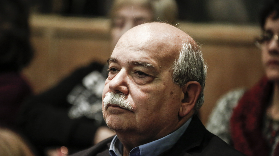 Ν. Βούτσης: Δε συντάσσομαι με την άποψη Φίλη για τα όπλα στη Σαουδική Αραβία  