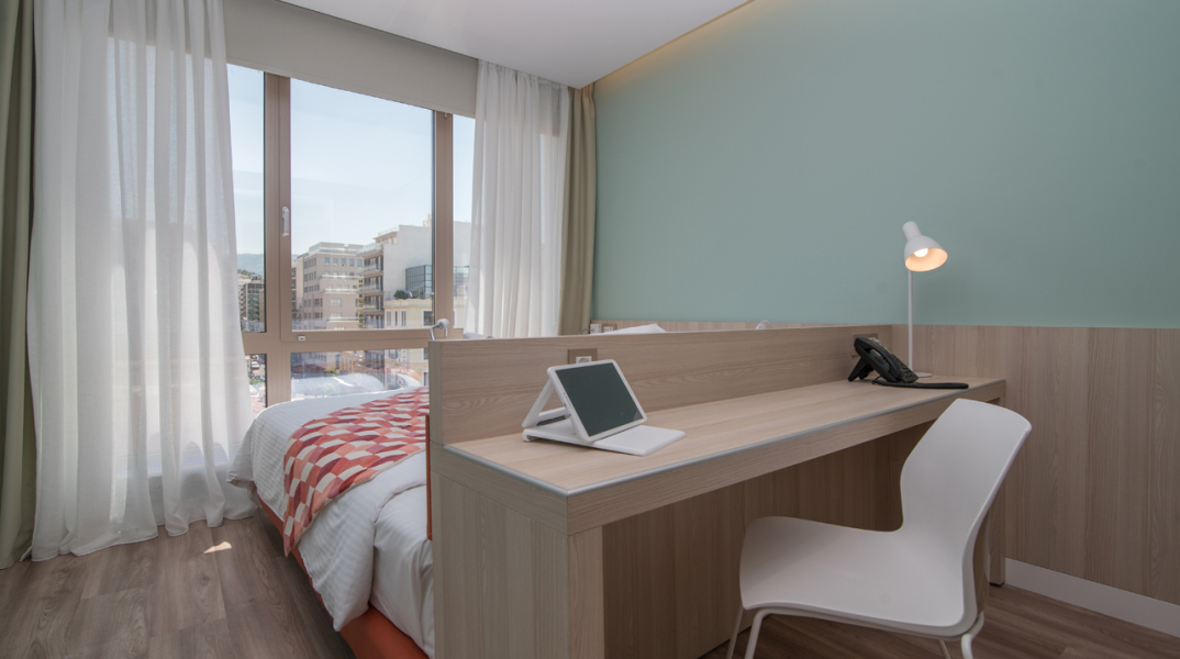 Στο KubicHotel σβήνεις το φως και κλείνεις τον κλιματισμό από το κινητό σου