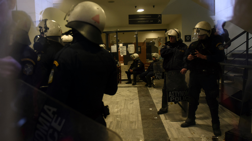 ΔΕΝ ΠΛΗΡΩΝΩ ΛΑΕ ΟΡΓΑΝΩΣΕΙΣ ΜΑΤ