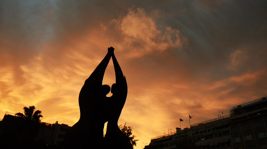 Νοτιάς, σκόνη