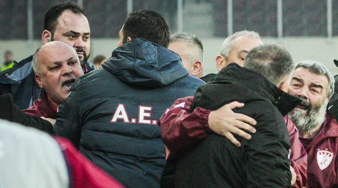 Χαμός με Κούγια και τον προπονητή της Λάρισας! 