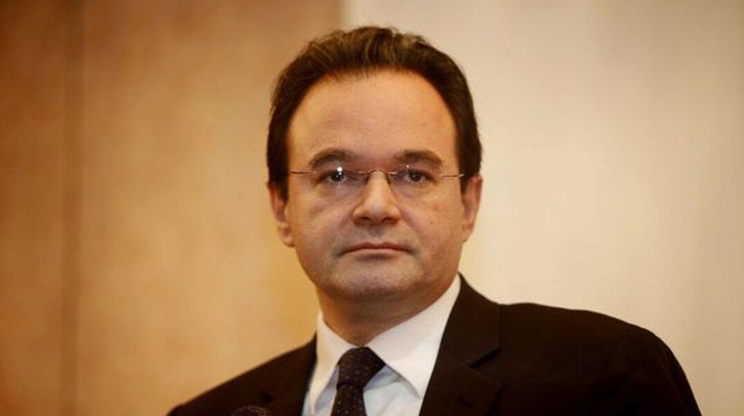 papakonstantinou.jpg