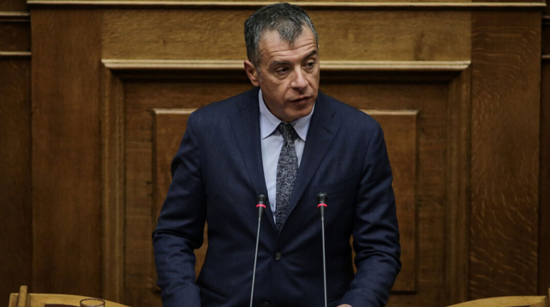 Σταύρος Θεοδωράκης