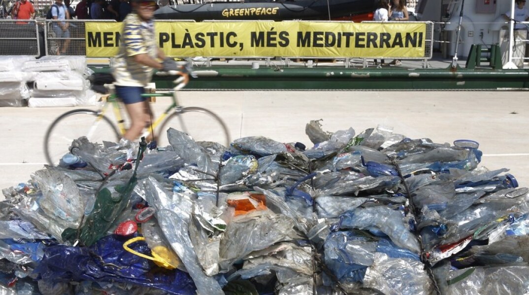 Και η Βοστώνη απαγορεύει τις πλαστικές σακούλες 