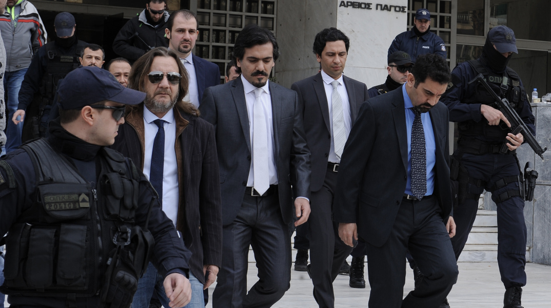 Κυβερνητικό αλαλούμ στην υπόθεση των 8 Τούρκων στρατιωτικών 