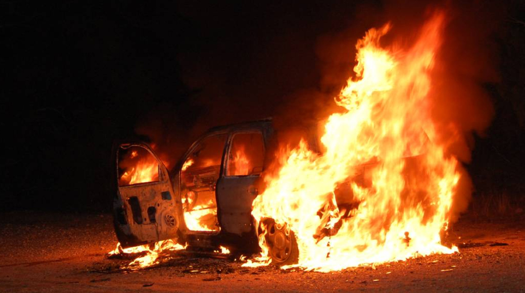 car-on-fire23423.jpg