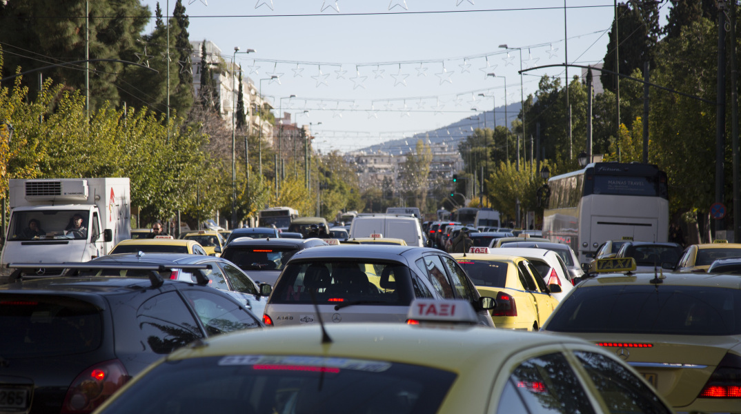 trafic_athina_-_vasilis_royggos.jpg