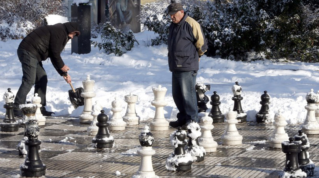 playing-chess2342342.jpg