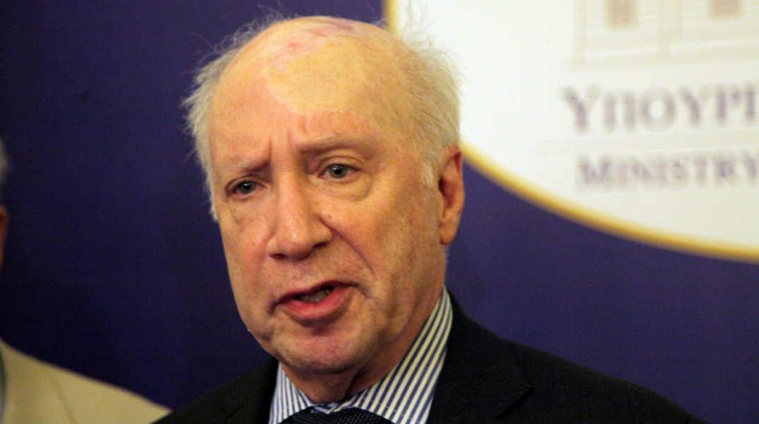 Σταδιακή εφαρμογή της νέας ονομασίας της ΠΓΔΜ προτείνει ο Μ. Νίμιτς 