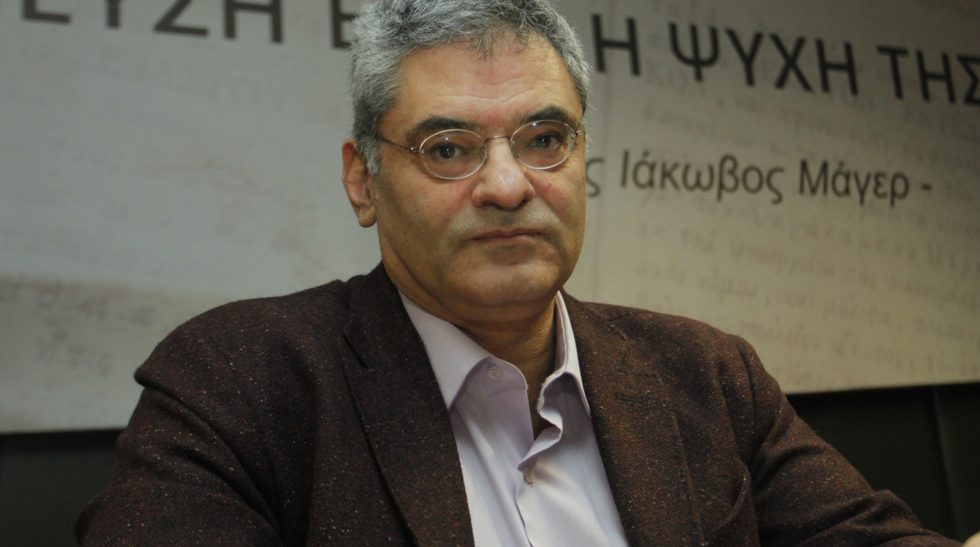 Πάγια θέση του Λεωνίδα Κύρκου ήταν η σύνθετη ονομασία 