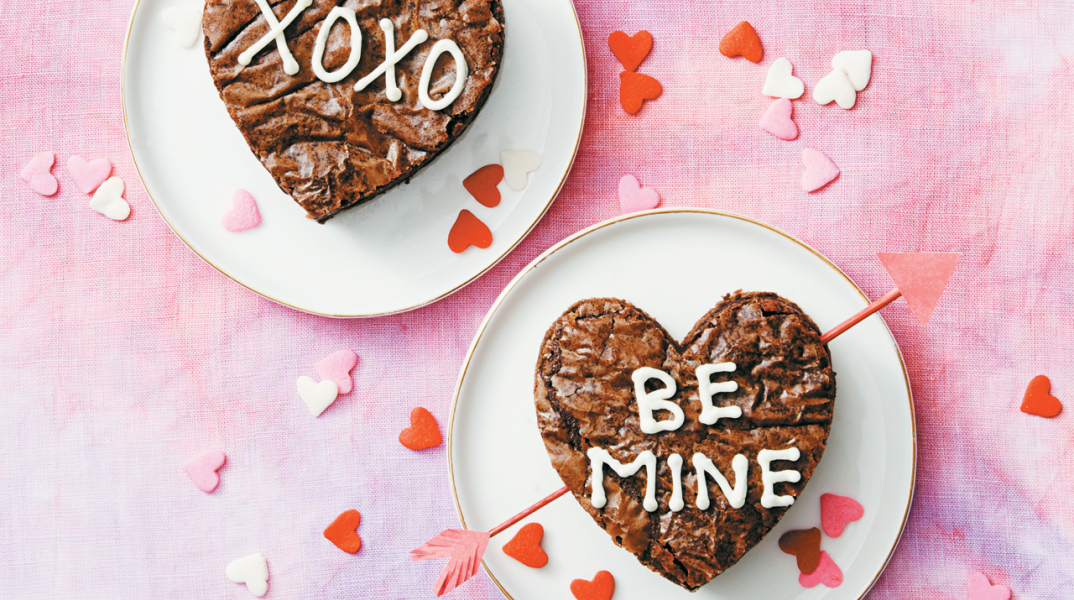 1453406945-valentine-brownies.jpg