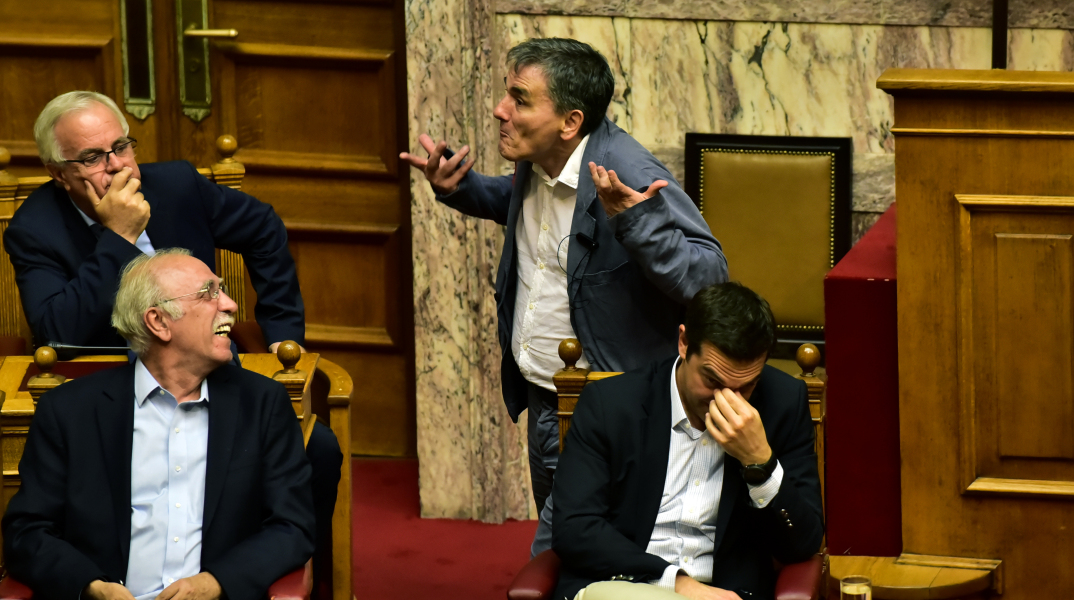 tsakalotos_komikos_tsipras_klp-_bolari.jpg
