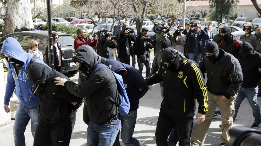 Στη φυλακή τέσσερα μέλη της ακροδεξιάς οργάνωσης Combat 18 Hellas 