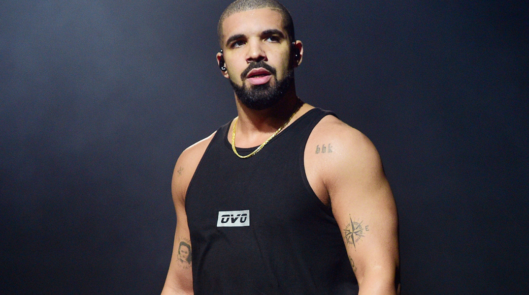 drake-performance-aug-2016-billboard-1548.jpg