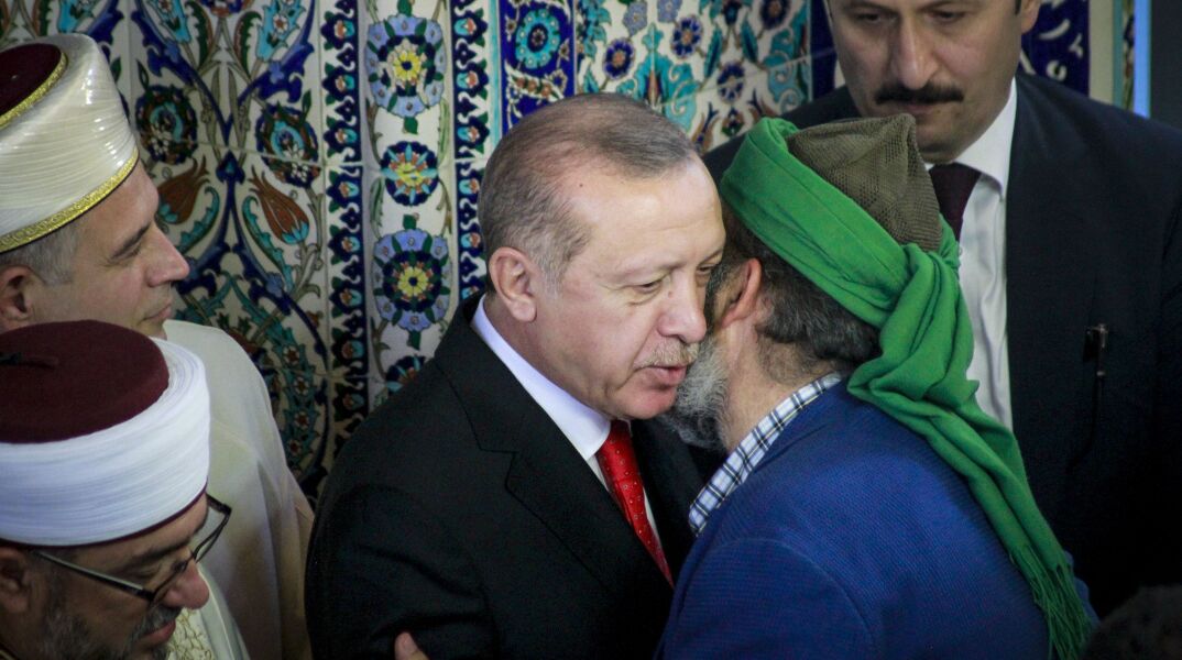 «Τζαμί» αποκάλεσε την Αγία Σοφία ο Ερντογάν