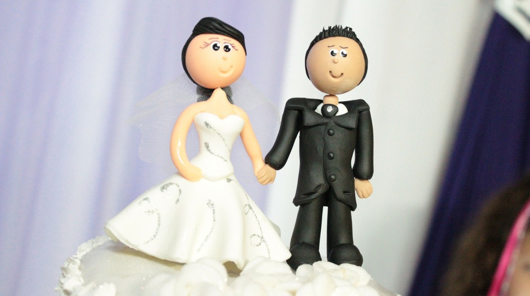 wedding-cake-toppers-115556_1920.jpg