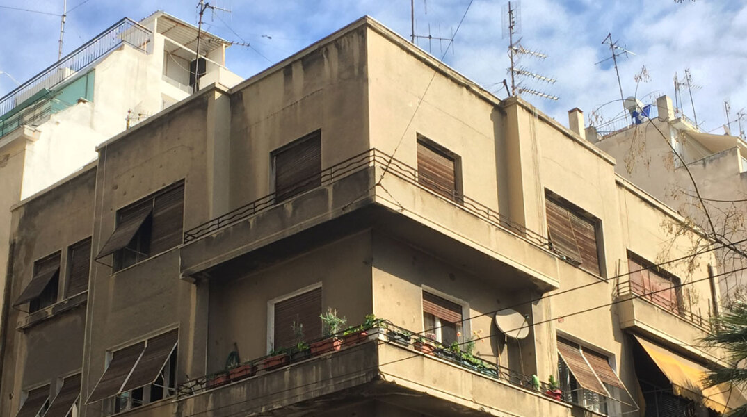 Αχαρνών & Μαυρογένους