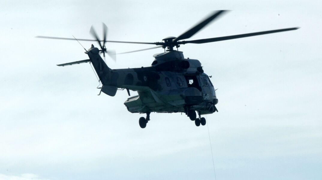 Με Super Puma μεταφέρθηκε η ορειβάτισσα από τον Όλυμπο 