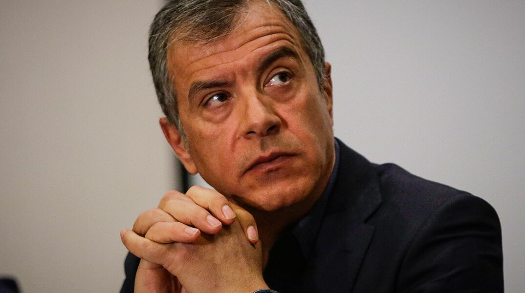 theodorakis.jpg
