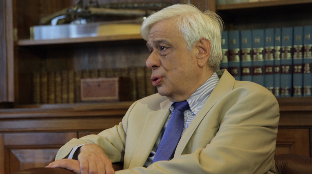 pavlopoulos3423.jpg