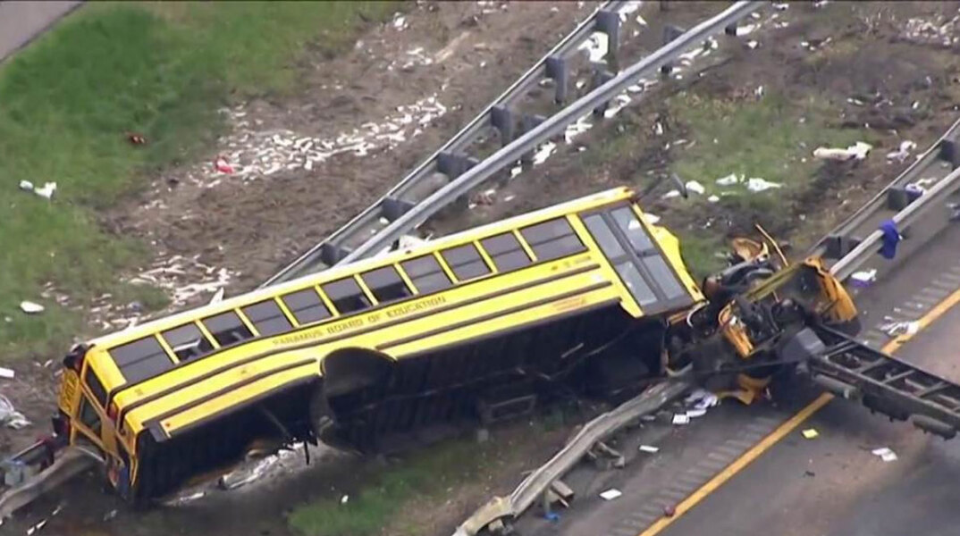 bus-crash2342.jpg