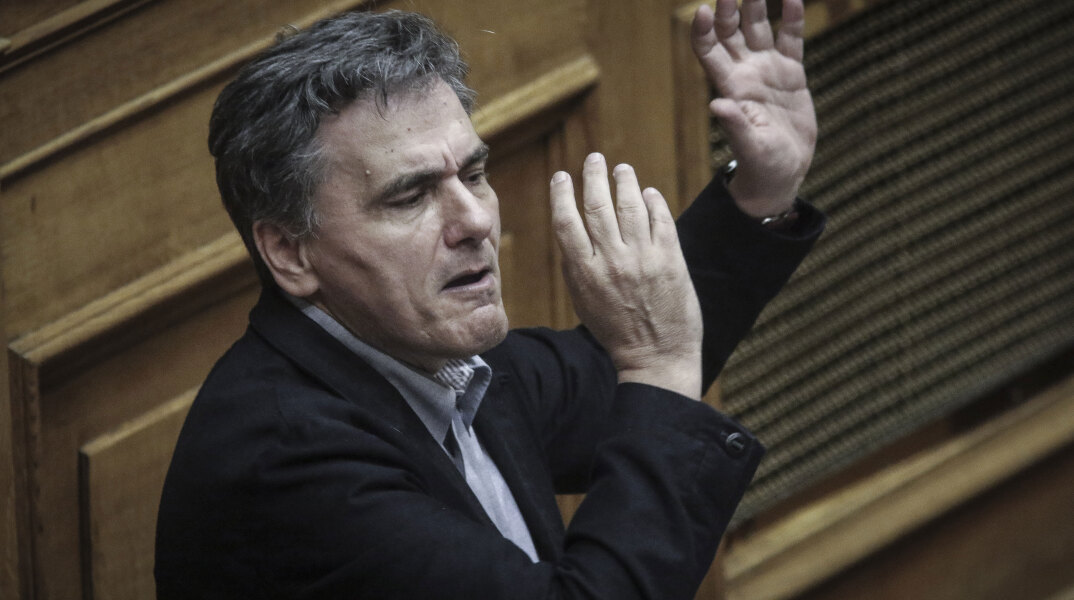 tsakalotos1.jpg