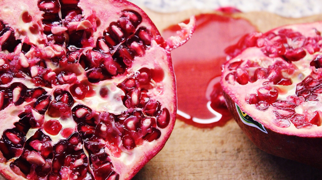 pomegranate-1306615_1920.jpg